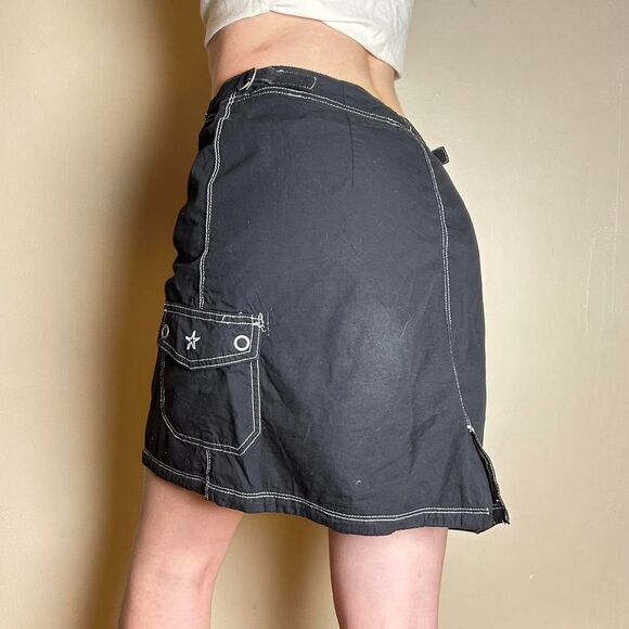 Women's Black and White Fresh Produce Cargo Skirt - Picture 4 of 7